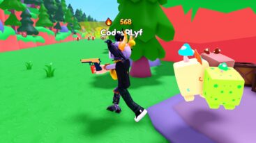 Roblox Army Simulator Avatar Wearing Silver Helmet And Holding Golden Black Gun In Hands