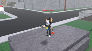 Roblox Brawlers Avatar Wearing Silver Helmet With Crow And Cat On Top With A Metal Claw Arm Holding A Colt Pistol In Right Hand