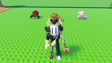 Roblox Feed A Spider Avatar Wearing Silver Helmet With Animals On Top Standing Before Three Different Colored Spiders